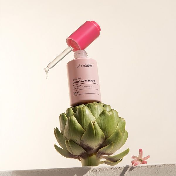 Незмивна сироватка-пілінг із молочною кислотою | Who Cares Gentle Peel Lactic Acid Serum, 30ml 1441 фото